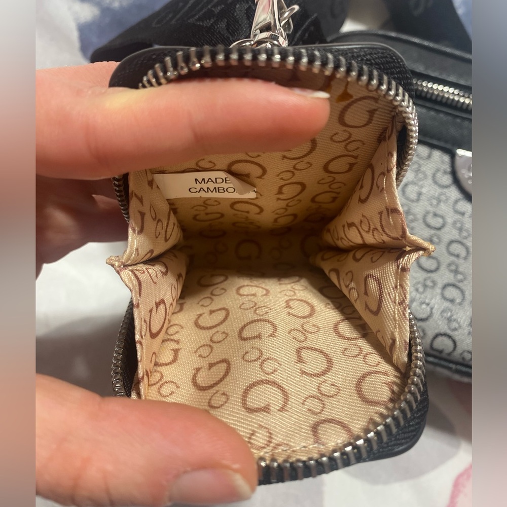 Guess Crossbody Bag with Mini Change Purse Black & Grey O/S - Picture 10 of 15